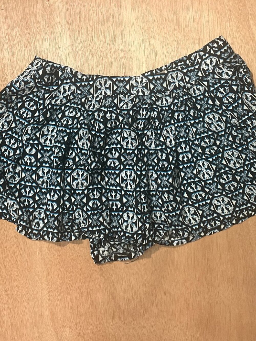 Boho geometric skort Forever 21 Size L